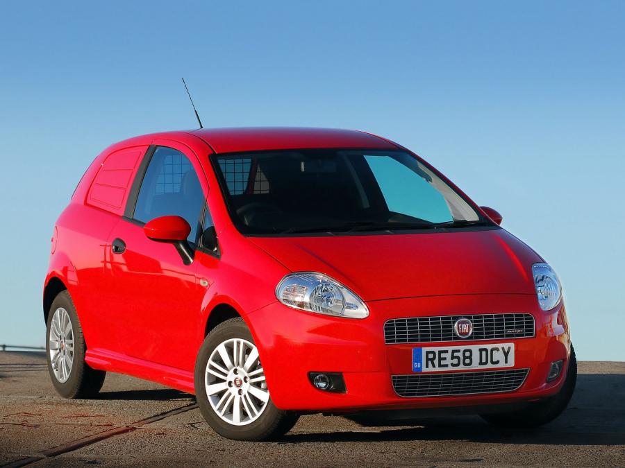  Fiat Grande Punto Van 2007 года  (UK) (фото 7 из 9)